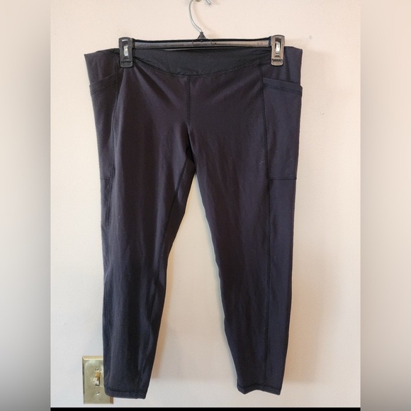 Isabel Maternity by Ingrid & Isabel Pants - Over Belly Maternity capri Leggings Isabel Maternity Ingrid & Isabel Black xxl